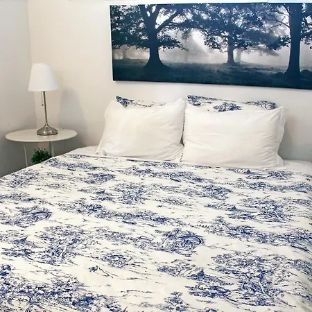 Apartment Blue Budget Bairro Alto Lisbon
