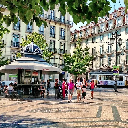 Blue Budget Bairro Alto Appartamento Lisbona